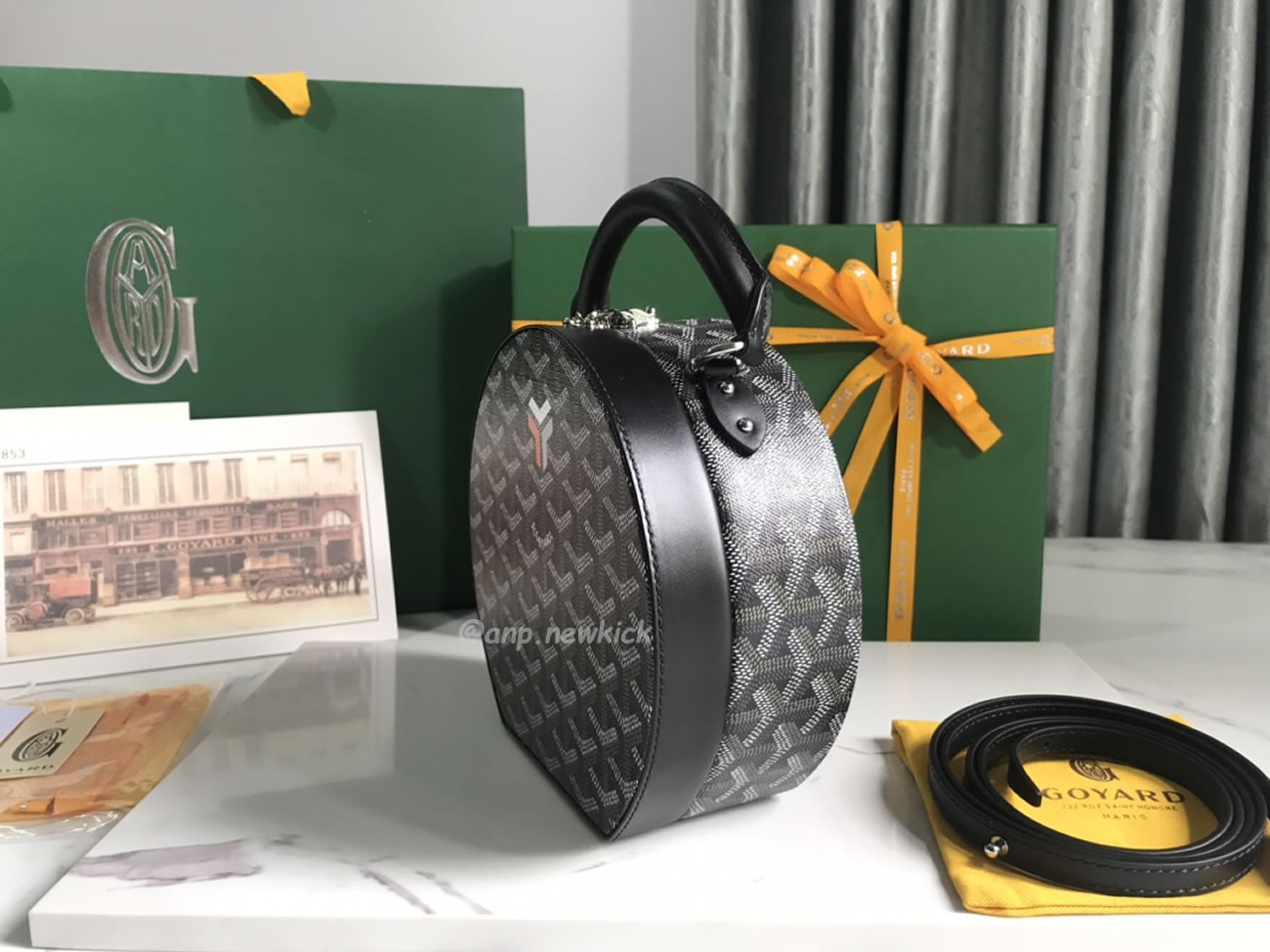 Goyard Alto Hat Box Bag 16.5 Cm X 7 Cm X 18 Cm (15) - newkick.app